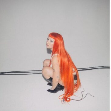 Amelia Moore veröffentlicht ihre neue EP „he’s still just not that into you“