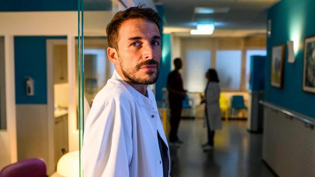 Krankenhausserie: Bettys Diagnose – Helden und Vampire (ZDF 19:25 – 20:15 Uhr)