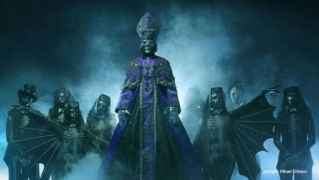 Ghost rocken zum zweiten Mal die Chartspitze