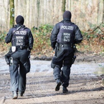 Rechtsextremistische Gesinnung: Über 190 Polizisten unter Verdacht