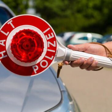 Flucht vor Verkehrskontrolle endet in Bernburger Innenstadt
