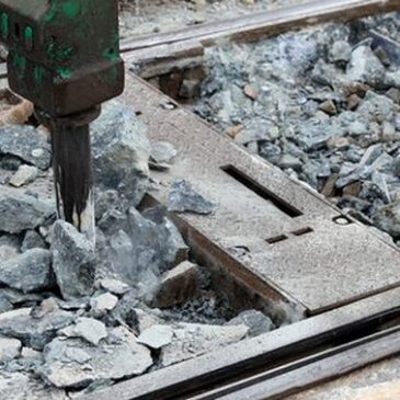 Weichenreparatur an der Kreuzung Halberstädter Straße / Leipziger Straße: Sofortige Umleitung für Buslinien 47 und N4