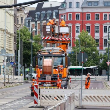 Straßenbahnen rollen wieder durch die Hallische Straße: Direktverbindungen in die Innenstadt ab Samstag