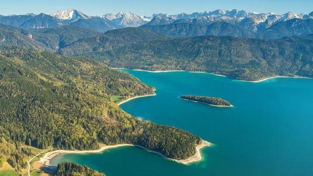 Naturdoku: Eintauchen ins tiefe Blau – Unsere Seen im Süden (1/2) (Das Erste  20:15 – 21:00 Uhr)