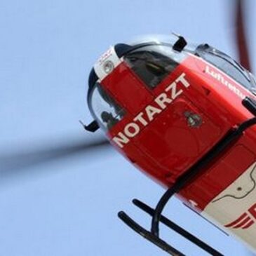 „Wheelie“-Unfall: Zwei Motorradfahrer schwerverletzt