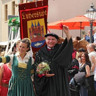 Wittenberg feiert Luthers Hochzeit vor 500 Jahren / MDR überträgt Gottesdienst aus der Stadtkirche