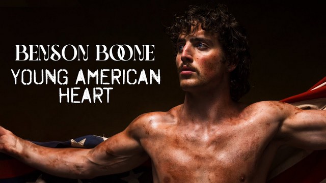 Benson Boone veröffentlicht sein neues Album „American Heart“ + neue Single „Mr Electric Blue“