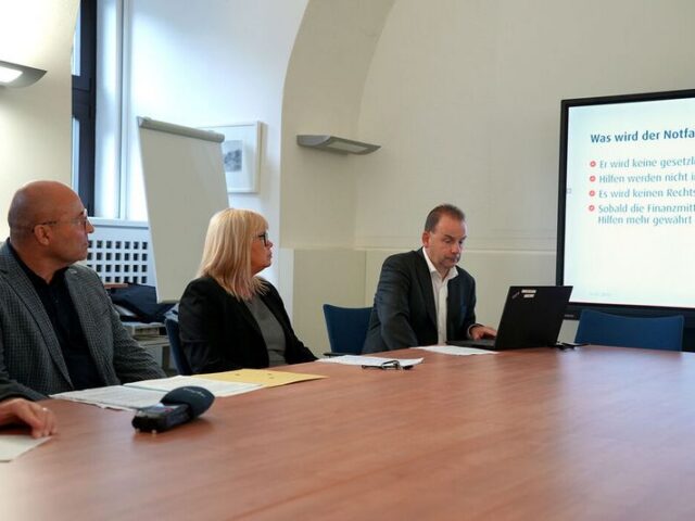 Landeshauptstadt startet Spendeninitiative für Magdeburger Notfallfonds / Oberbürgermeisterin und Sozialbeigeordneter sind erste Spender