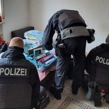 Hausdurchsuchungen aufgrund diverser Diebstahlsdelikte