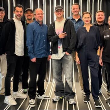 Marten Lou und Warner Music verlängern ihre Partnerschaft