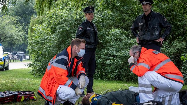 Krimiserie: Notruf Hafenkante – Dicke Fische (ZDF 19:25 – 20:15 Uhr)