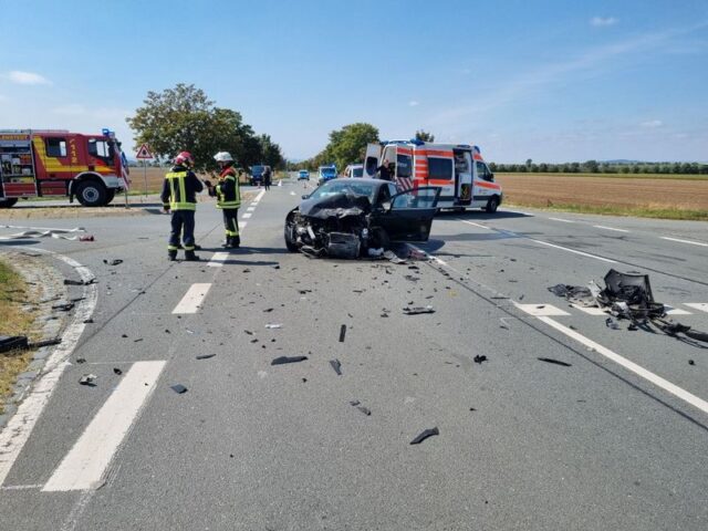 Zwei Verletzte nach Verkehrsunfall auf der L85