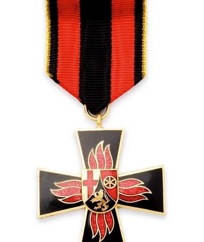 Hohe Auszeichnung: Innenministerin ehrt Feuerwehrkameraden