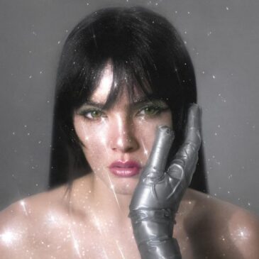 BENEE veröffentlicht ihre neue Single “Cinnamon” und kündigt ihr neues Album “Ur An Angel I’m Just Particles” für den 7. November an!