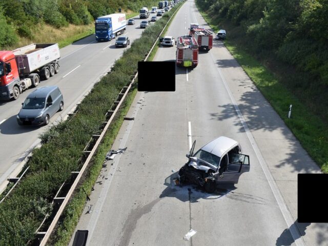 Verkehrsunfall auf A14 – drei Personen schwer verletzt