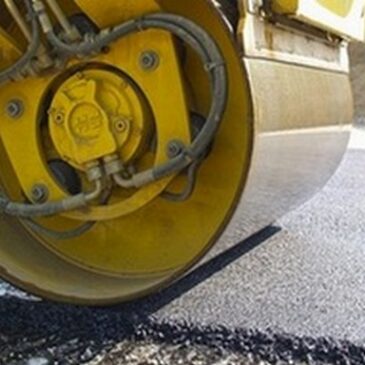 Fahrbahn am Kreisverkehr in Flechtingen wird ab Montag erneuert