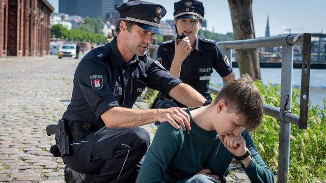 Krimiserie: Notruf Hafenkante – Wahre Liebe (ZDF 19:25 – 20:15 Uhr)