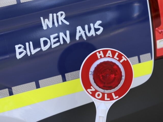 Den Zoll in Sachsen-Anhalt kennenlernen / Zollinfotag in Magdeburg und Halle (Saale) in den Herbstferien