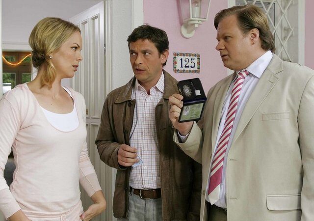 Krimiserie: Die Rosenheim-Cops – Mord im Bergrausch (ZDF 16:10 – 17:00 Uhr)