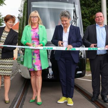 Magdeburg startet in die Zukunft: Neue Flexity-Straßenbahn nimmt Fahrgastbetrieb auf