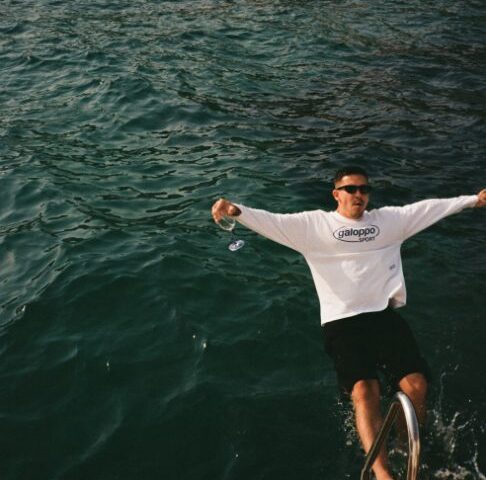 SANTOS veröffentlicht seine neue Single „Pinienbäume“