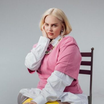 Anne-Marie veröffentlicht ihre neue Single  „DEPRESSED“