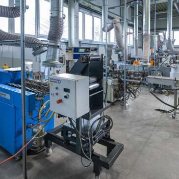 Haseloff überreichte Förderbescheid für Kunststoffprojekt in Weißandt-Gölzau / „Vorhaben stärkt heimische Kunststoffunternehmen“