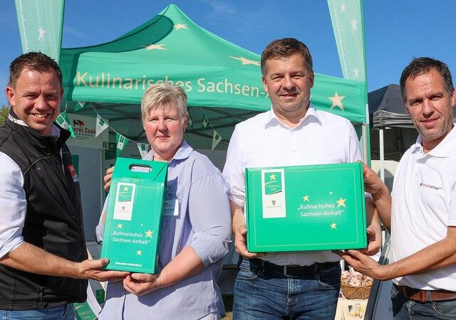 Landwirtschaftsminister Sven Schulze stellt die „Kulinarische Sterne-Box 2025“ vor