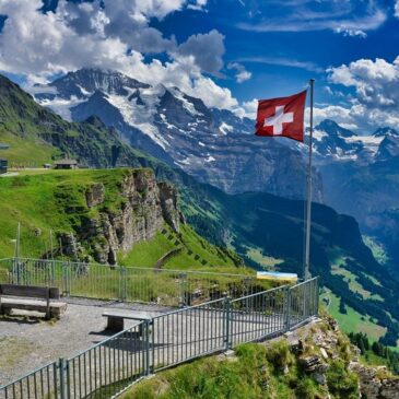 Schweiz weiterhin beliebtestes Auswanderungsziel der Deutschen in Europa