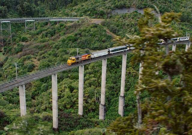 Wunderschön!: Eisenbahnrouten, die Sie kennen sollten (WDR  20:15 – 21:45 Uhr)