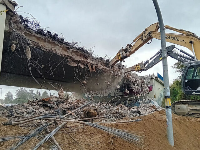 Brückenabriss ab Montag über Baustellenkameras verfolgen / Ringbrücke Halberstädter Straße