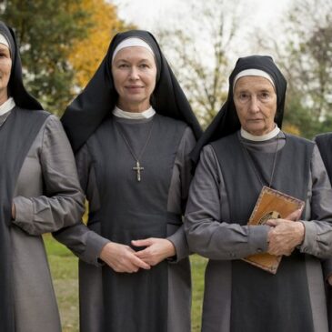 Komödie: Das Kloster bleibt im Dorf (ZDF  12:15 – 13:40 Uhr)