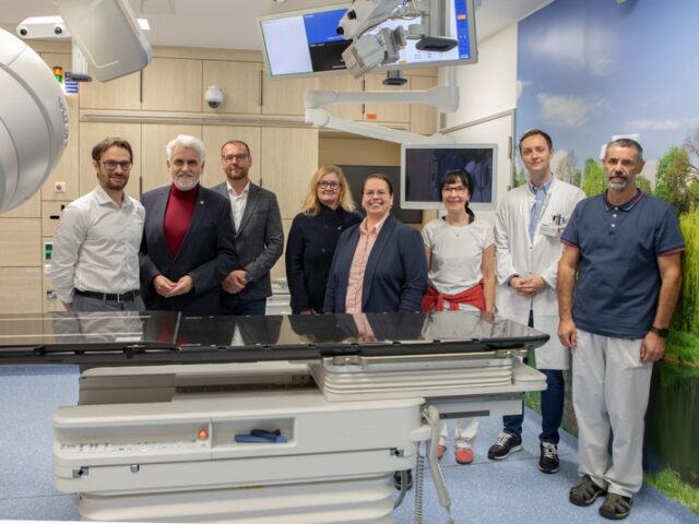 Universitätsmedizin Magdeburg nimmt neuen Linearbeschleuniger in Betrieb