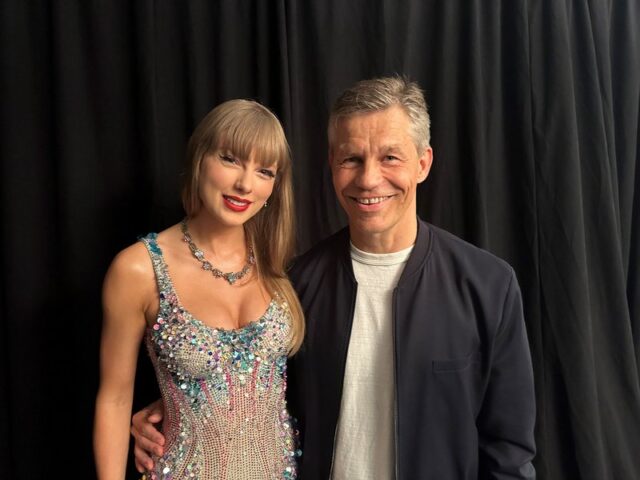 Rekordstart: Taylor Swift knackt Doppelspitze der Charts