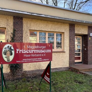Lesung über das Perückenmachen / Stadtbibliothek Magdeburg am Donnerstag zu Gast im Friseurmuseum