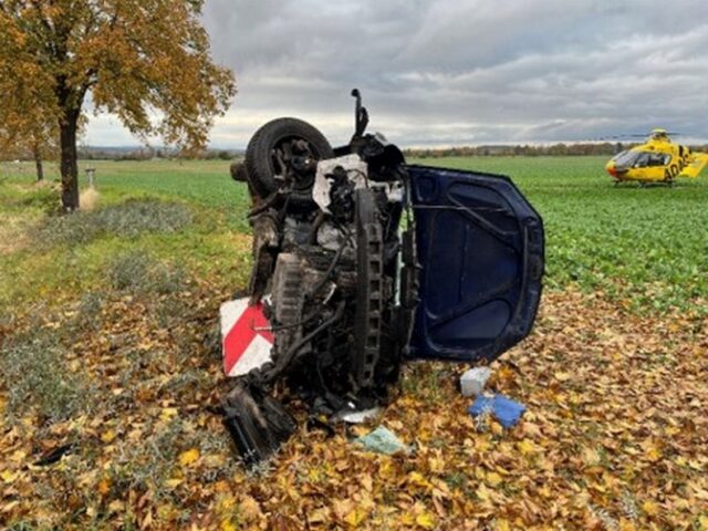 Schwerer Verkehrsunfall auf der L242