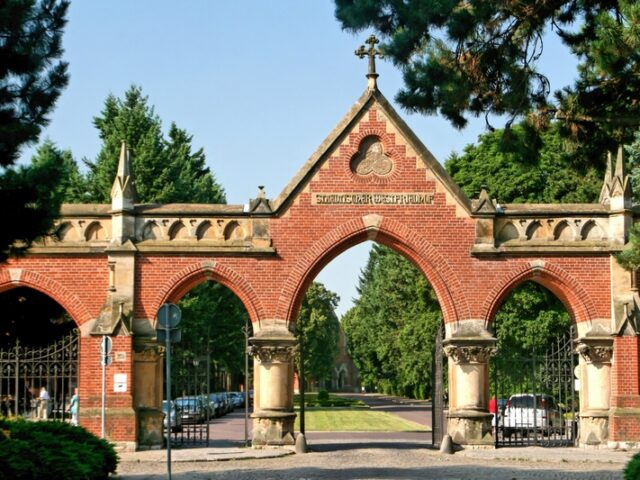 Neuer Betreiber im Blumenpavillon auf dem Westfriedhof / Vermietung an Friedhofsgärtnerei