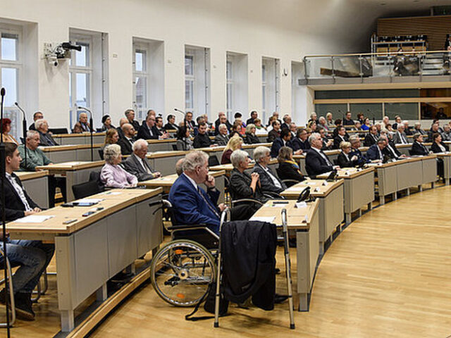 Zentrale Gedenkstunde zum Volkstrauertag im Landtag von Sachsen-Anhalt