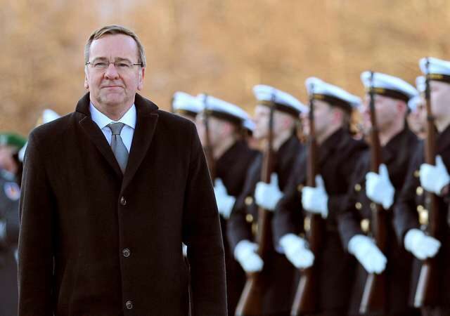 Bundesverteidigungsminister Pistorius stärkt Truppe den Rücken