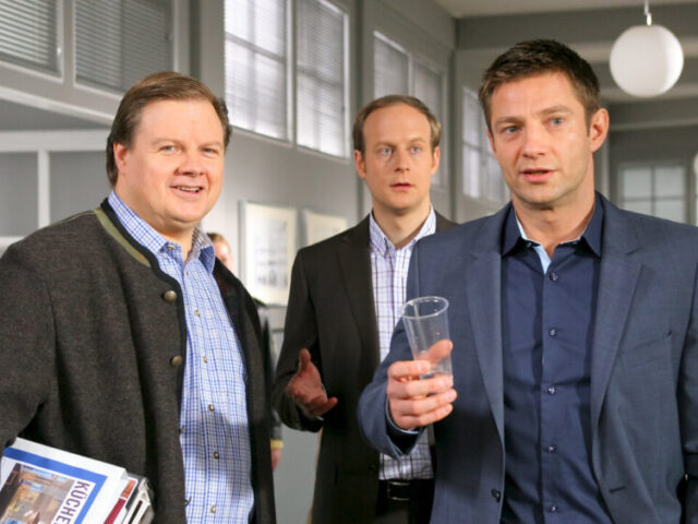 Krimiserie: Die Rosenheim-Cops – Ein Teich, ein Frosch, ein Mord (ZDF 16:10 – 17:00 Uhr)