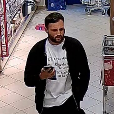 Drogeriemarkt Hans-Eisler-Platz: Polizei sucht mit Fotos nach Ladendieb