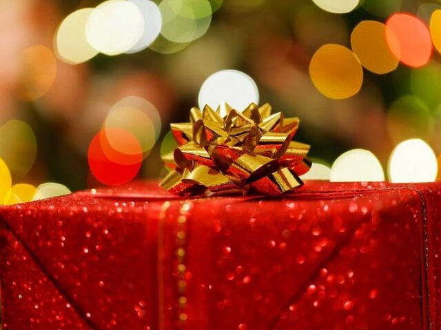 Weihnachten 2025: Second Hand-Geschenke bleiben starker Trend