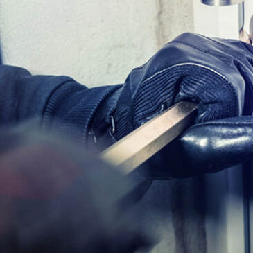 Halberstädter Chaussee: Einbruch in Gewerberäume