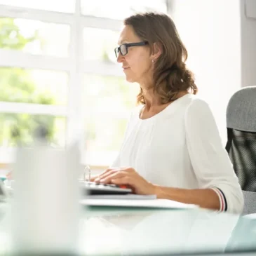 ifo Konjunkturumfrage: Rechtsberater, Steuerberater und Wirtschaftsprüfer etwas optimistischer zum Jahreswechsel