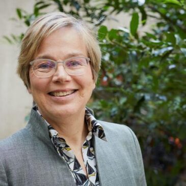 Freiwilligendienste: Caritas-Chefin fordert höhere Bezahlung