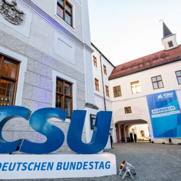 Klausur in Kloster Seeon: CSU für Führerschein ab 16 Jahren