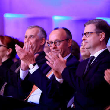 Merz würde gern Arbeitszeitgesetz streichen