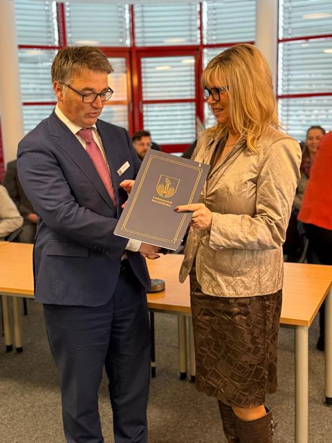 Magdeburg schreibt erstmals landesweit einzigartige Ausbildung bei der Berufsfeuerwehr aus / Von der Schule direkt zur Feuerwehr