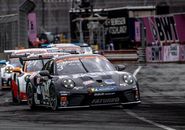 Porsche Sixt Carrera Cup Deutschland, Rennen 12: Porsche-Junior Flynt Schuring siegt nach reichlich Action auf dem Norisring