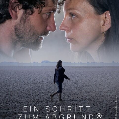 Dramaserie: Ein Schritt zum Abgrund – Der Verdacht (RBB  20:15 – 21:45 Uhr)